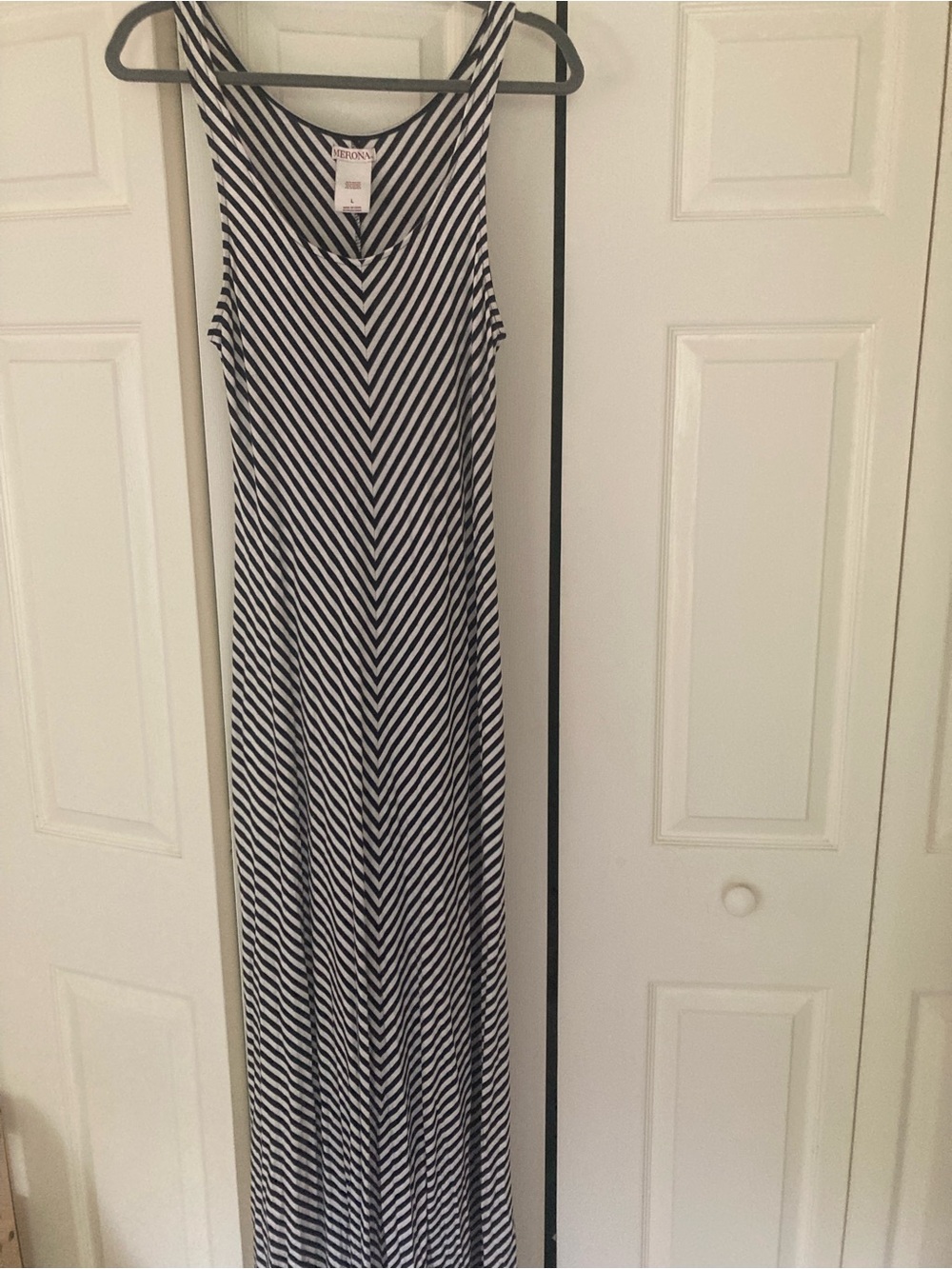 Merona Navy & White Chevron Maxi dress